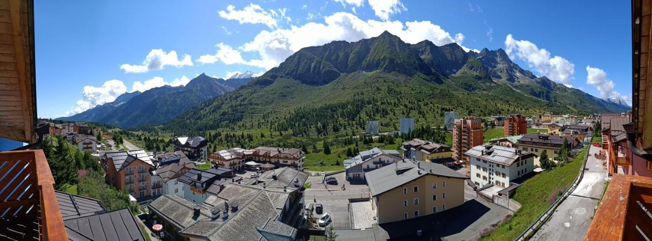 Hotel Cielo Blu Пасо дел Тонале Екстериор снимка