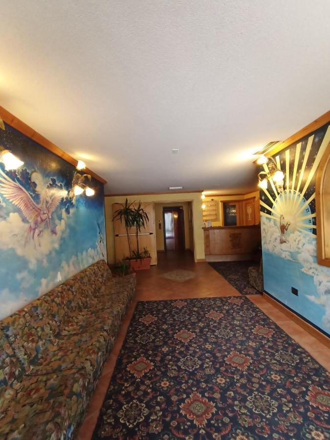Hotel Cielo Blu Пасо дел Тонале Екстериор снимка