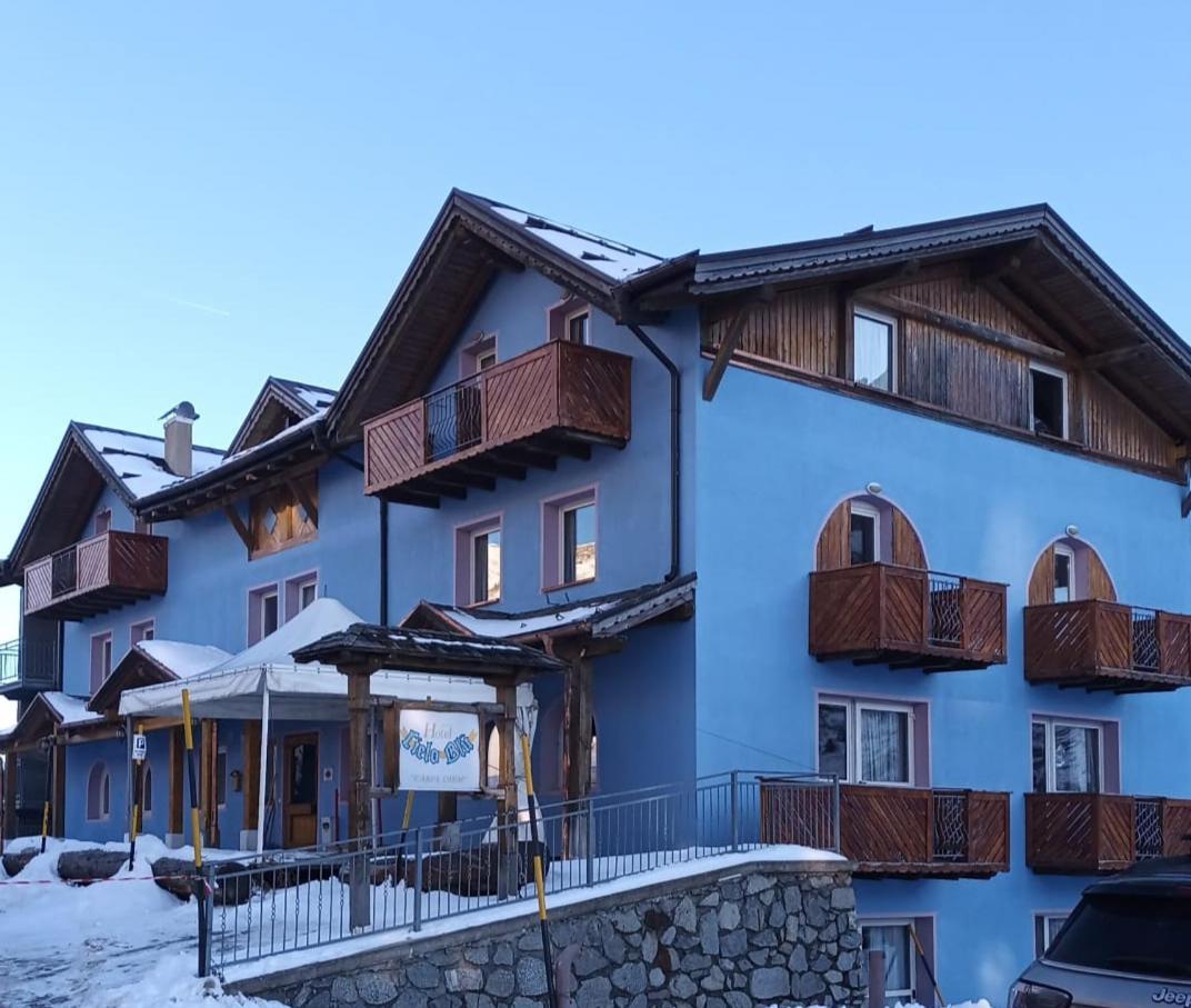 Hotel Cielo Blu Пасо дел Тонале Екстериор снимка